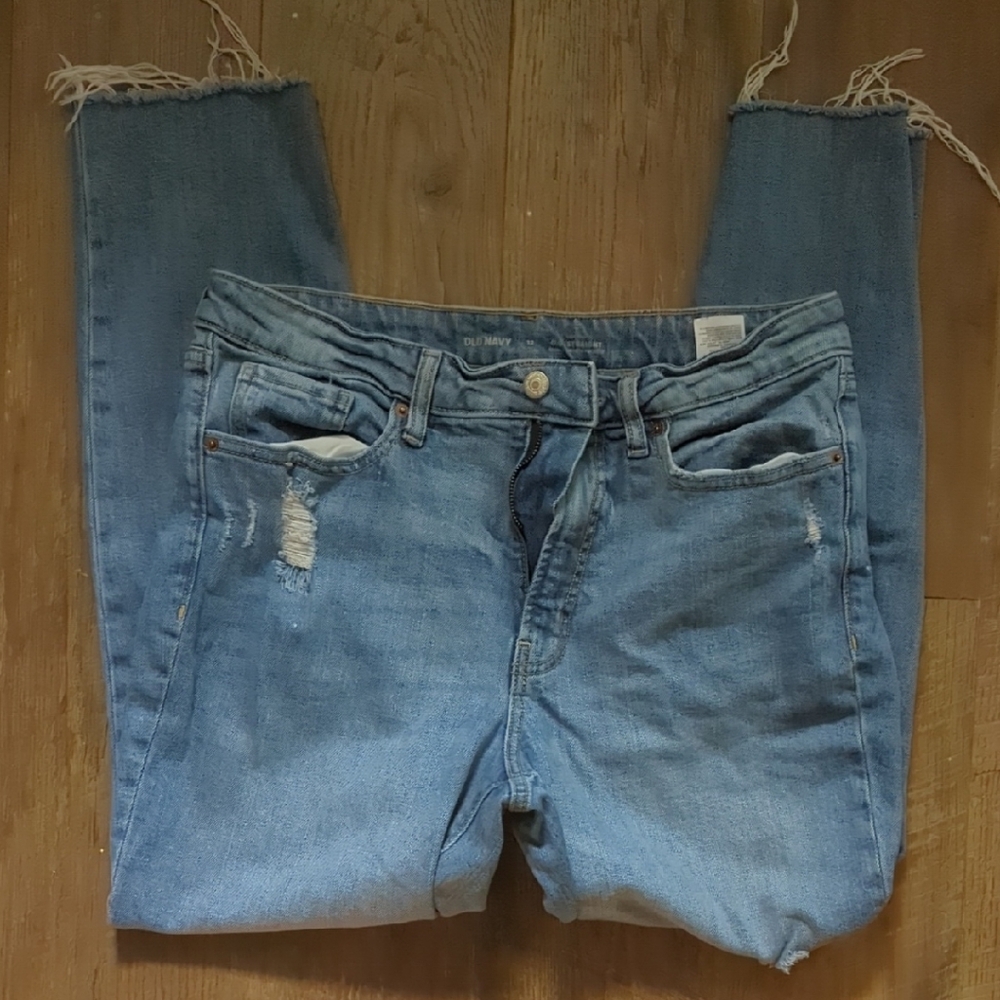 Old Navy Light Blue Distressed Women's Cropped Jeans